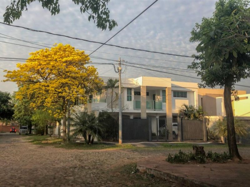 Foto Casa en Venta en herrera, Herrera, Asunción - U$D 550.000 - CAV2557 - BienesOnLine