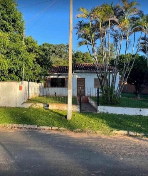 Casa en Venta en a pocas cuadras de la cancha de Libertad Caraguatay, Cordillera