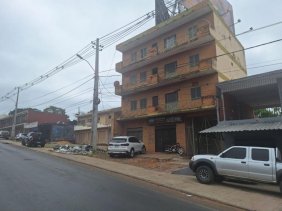 EDIFICIO DE 4 NIVELES SOBRE ACCESO SUR ZONA TRES BOCAS