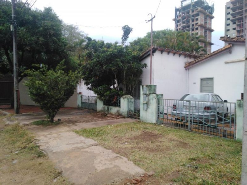 HERMOSO TERRENO EN BARRIO MBURUCUYA